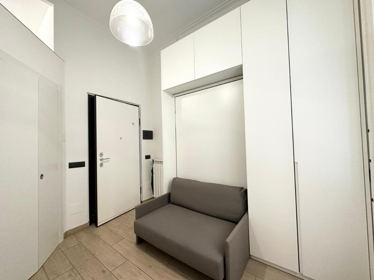 Small House Near The Station Milan Luaran gambar