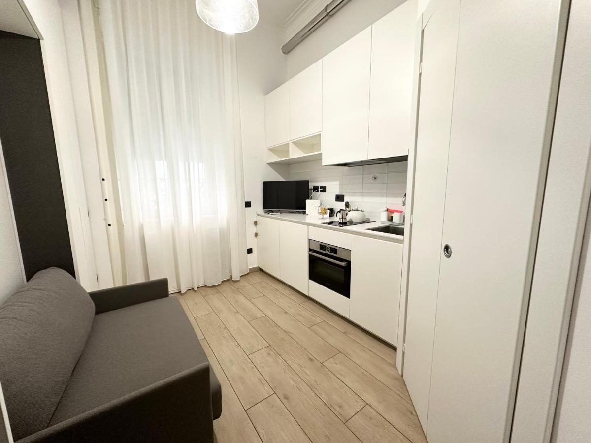 Small House Near The Station Milan Luaran gambar