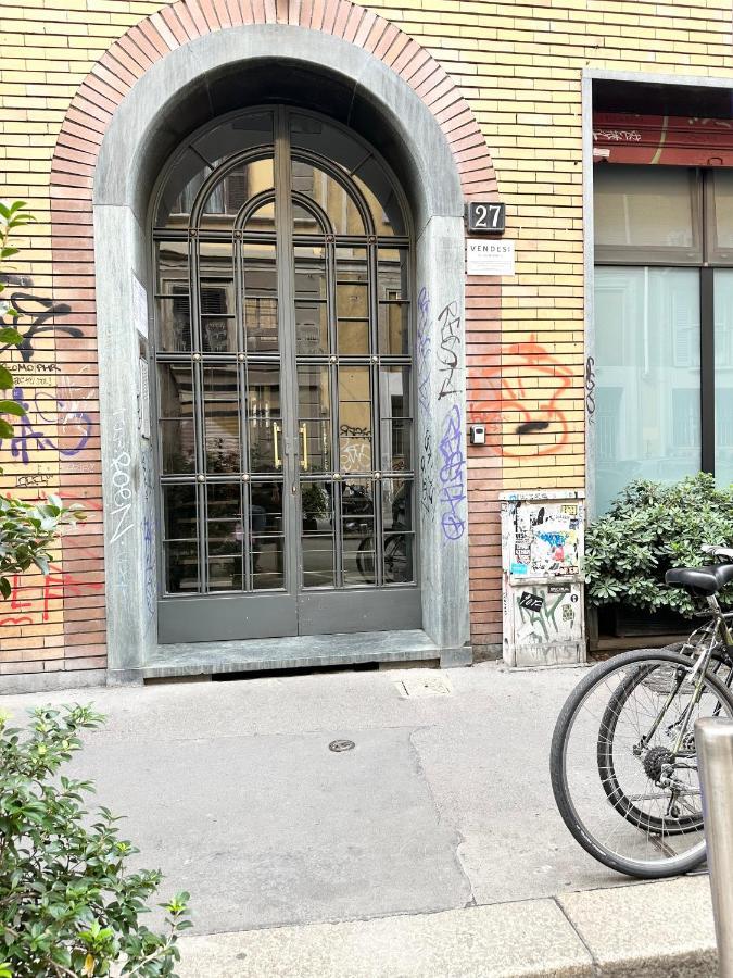 Small House Near The Station Milan Luaran gambar
